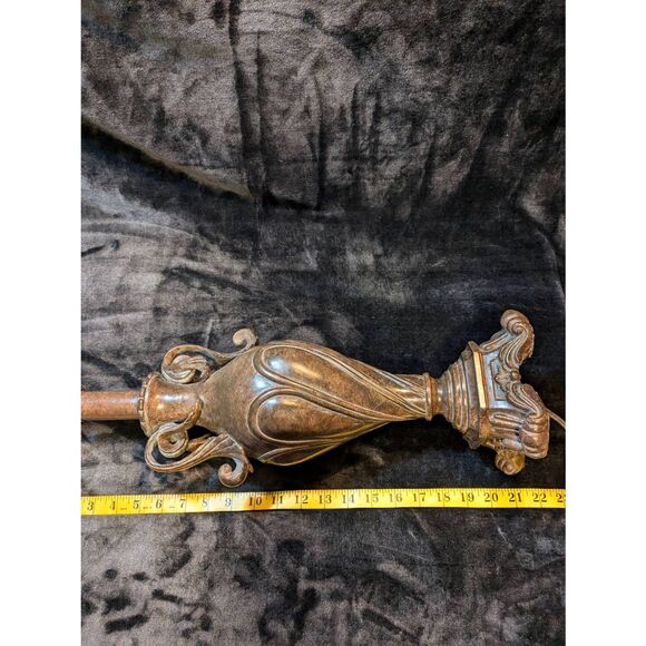Vintage Art Deco wood carve lamp base. 22L x 7W - Picture 10 of 11